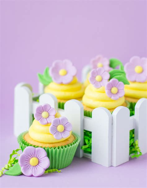 lemon-filled-cupcakes-the-perfect-easy-spring-cupcakes image