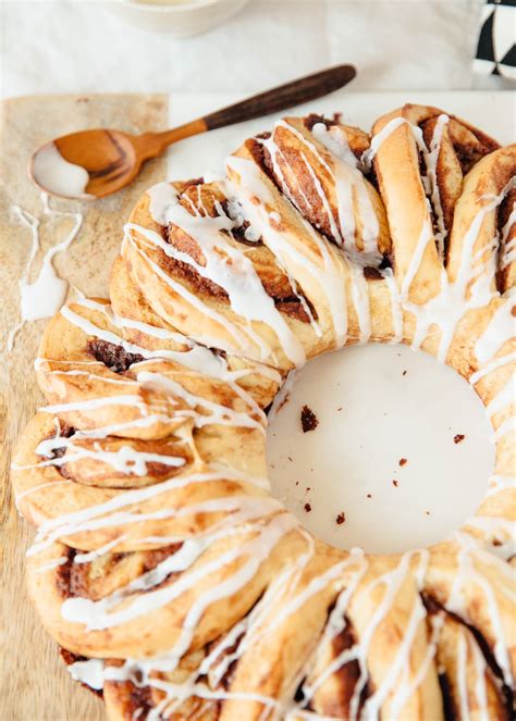 how-to-make-a-cinnamon-roll-wreath-kitchn image