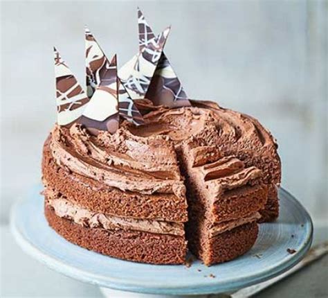 easy-chocolate-cake-recipe-bbc-good-food image