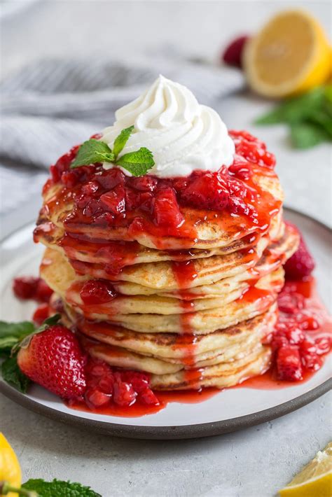how-to-make-strawberry-pancake-syrup image