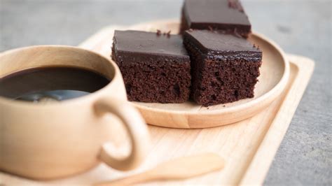 dark-chocolate-sheet-cake-with-dark-chocolate-frosting image