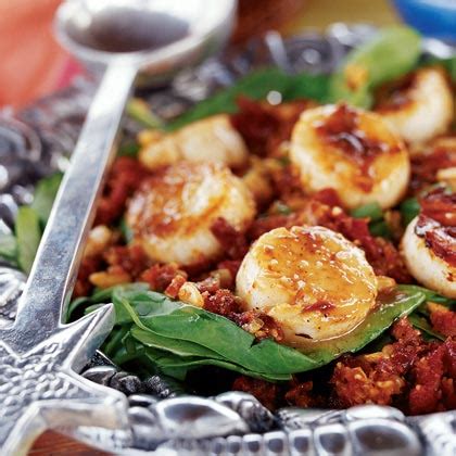 spinach-and-scallop-salad image