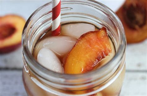 copycat-olive-garden-peach-iced-tea-recipe-mom image