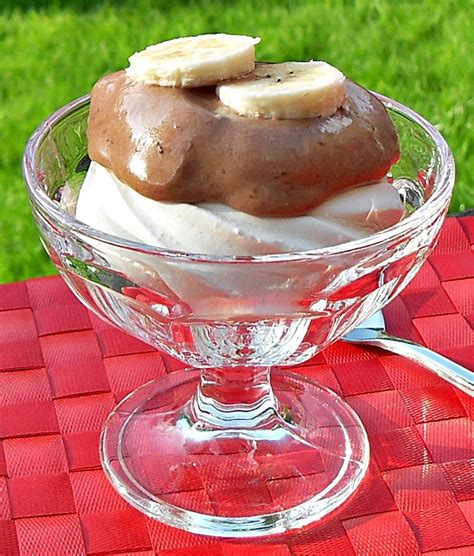hazelnut-chocolate-banana-delight-with-meringue image