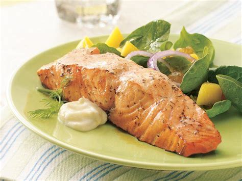 grilled-salmon-with-fresh-lime-cream image