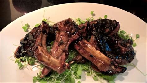 grilled-lamb-chops-with-fig-balsamic-glaze-around image