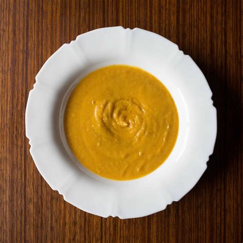 jerusalem-artichoke-and-sweet-potato-soup-frifran image