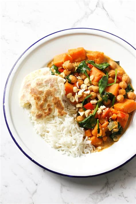 sweet-potato-chickpea-and-spinach-curry-cook-it image