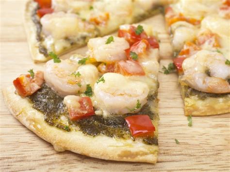 grilled-shrimp-and-cilantro-pesto-pizza image