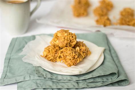 haystacks-candy-recipe-with-chow-mein-noodles image