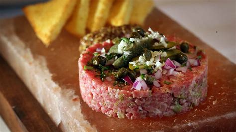 yes-steak-tartare-is-safe-to-eat-howstuffworks image
