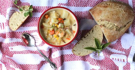 light-seafood-chowder-slimmed-down-new-england image