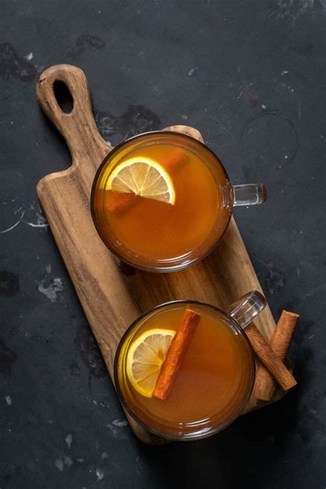 recipe-for-a-hot-toddy-with-tea-whiskey-the image