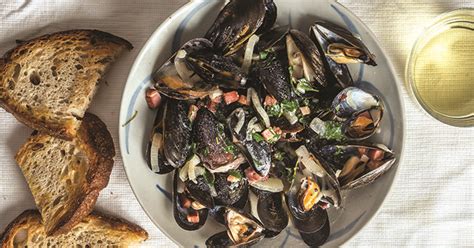 moules-la-normande-normandy-style-mussels-wine image