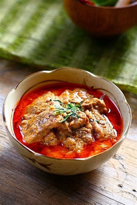 thai-panang-curry-with-beef-rasa-malaysia image