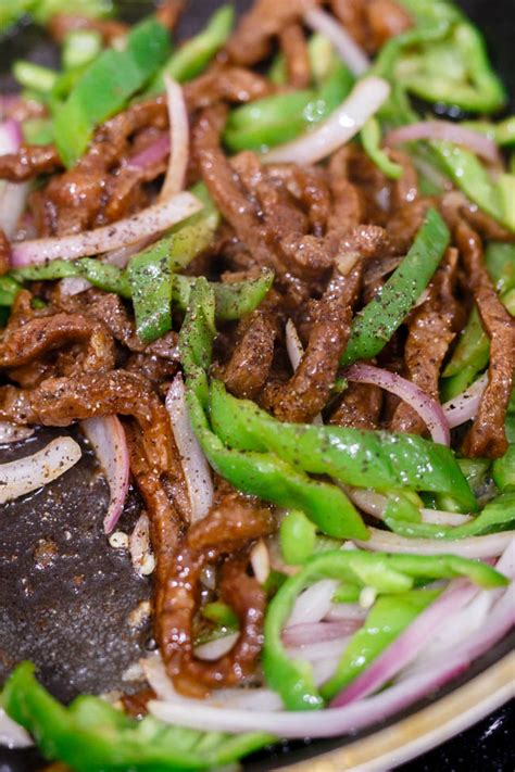black-pepper-beef-stir-fry-china-sichuan-food image