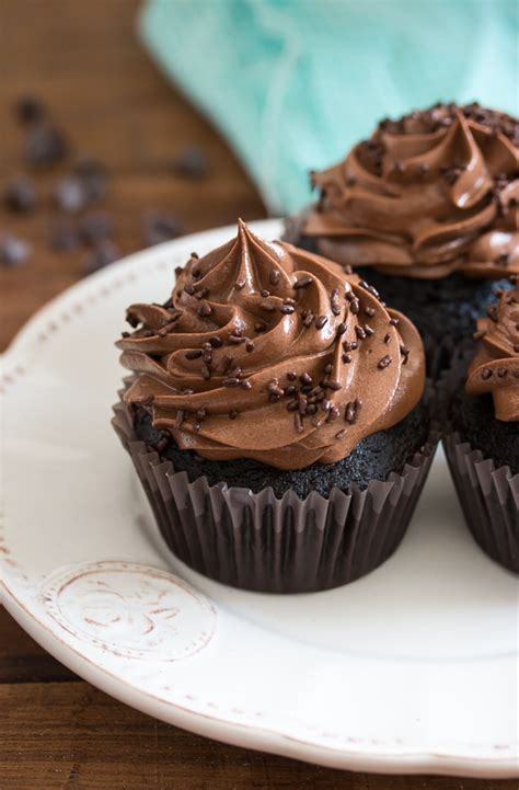 the-ultimate-chocolate-cupcakes-pretty-simple-sweet image