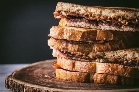 grilled-peanut-butter-and-jelly-sandwich-hey-grill-hey image