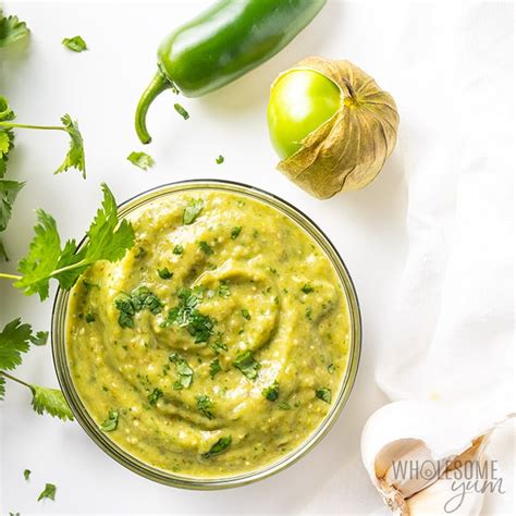 tomatillo-avocado-salsa-verde-easy-creamy image