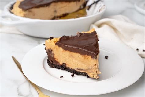 the-best-chocolate-peanut-butter-pie image