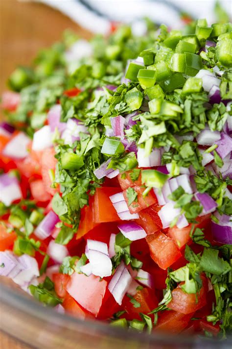 5-ingredient-homemade-fresh-tomato-salsa image