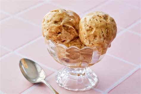 honeycomb-ice-cream-no-machine-gemmas image