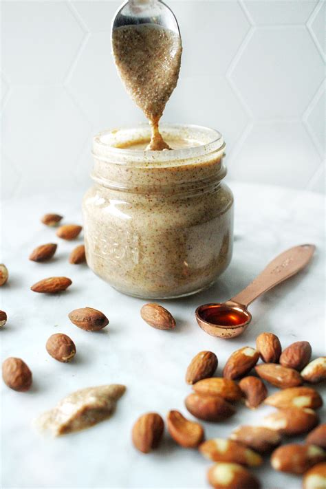 vanilla-almond-butter-copycat-rx-bar-vanilla-almond image