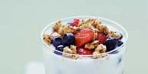 yogurt-parfait-recipe-fruit-and-granola-yogurt-parfait image