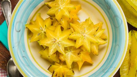 how-to-eat-star-fruit-epicurious image