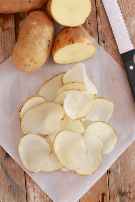 crispy-microwave-potato-chips-gemmas-bigger-bolder image