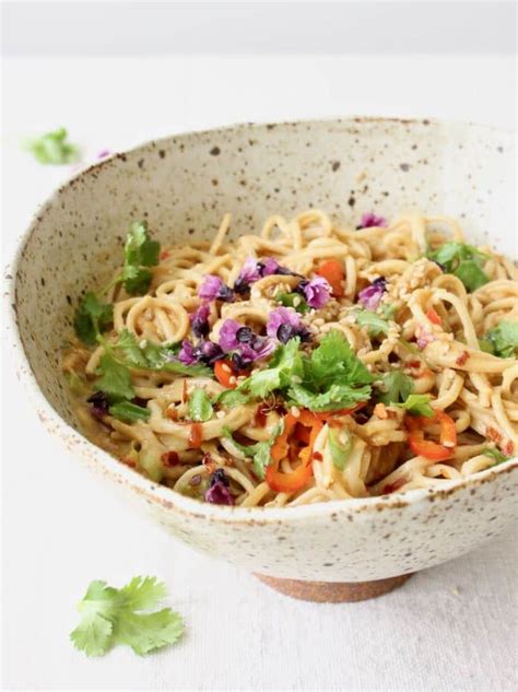 cold-sesame-peanut-soba-noodles-recipe-veggie image