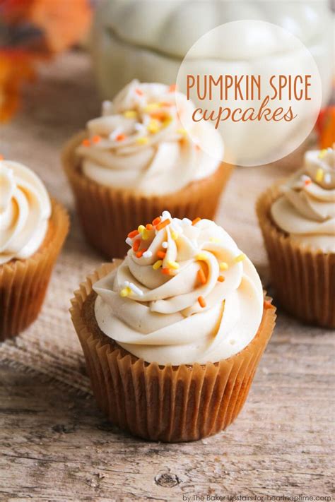 pumpkin-spice-cupcakes-w-cream-cheese-frosting-i image