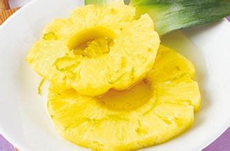 poached-pineapple-with-lime-syrup-caribbean image