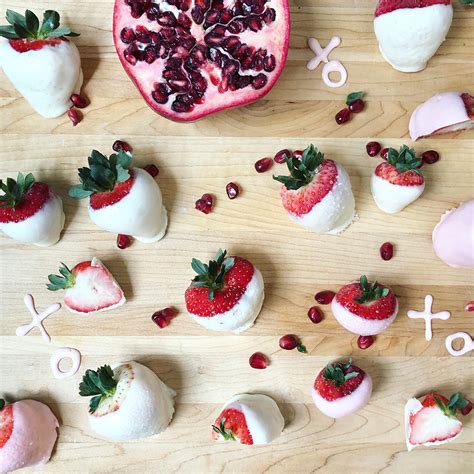 frozen-greek-yogurt-dipped-strawberries-recipe-lulus image