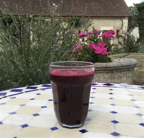 beet-and-carrot-juice-go-healthy-with-bea image