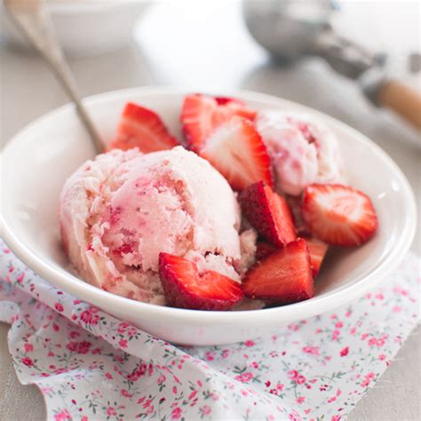 homemade-fresh-strawberry-ice-cream-fork-knife image