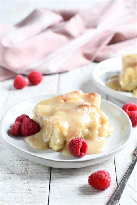 easy-vanilla-bread-pudding-recipe-something-swanky image