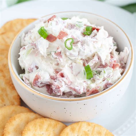 chipped-beef-dip-food-lovin-family image