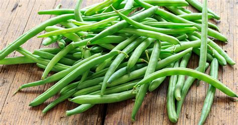 can-you-eat-green-beans-raw-healthline image