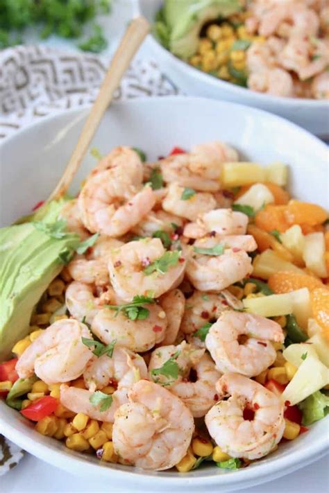 jerk-shrimp-caribbean-salad-bowls-are-the-new-plates image