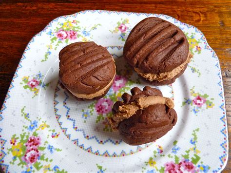 chocolate-viennese-sandwich-biscuits-the-ordinary image