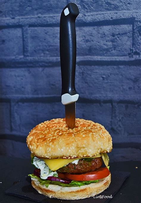 the-ultimate-burger-with-a-middle-eastern-flavour image