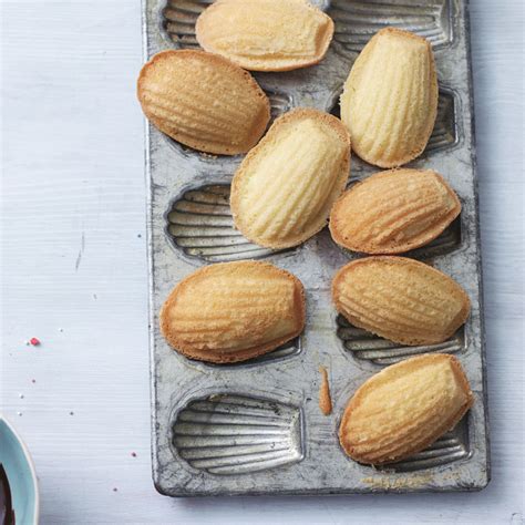 how-to-make-perfect-madeleines-according-to-great image