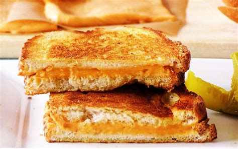 crispy-grilled-cheese-sandwich-recipe-uncut image