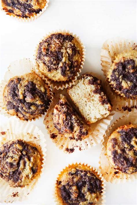 paleo-cinnamon-bun-banana-muffins-recipe-lexis image