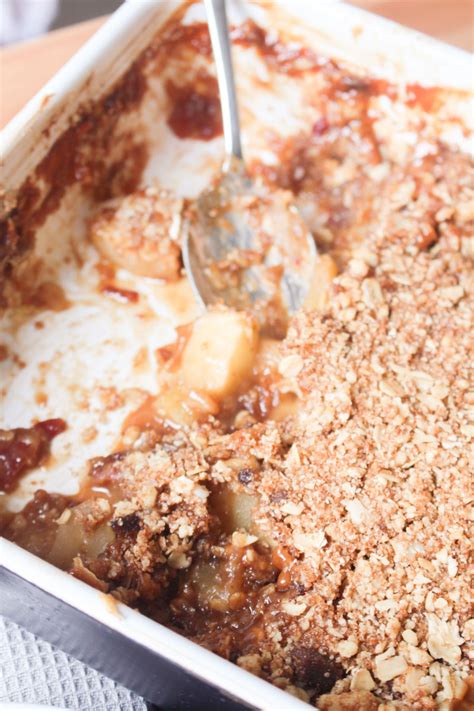 toffee-apple-crumble-what-charlotte-baked image
