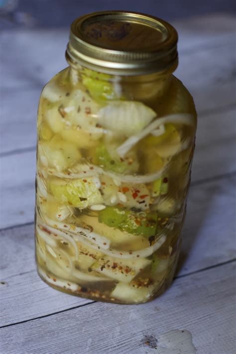 how-to-make-refrigerator-bread-and-butter-pickle-chunks image