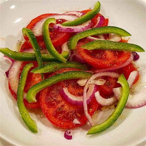 spanish-tomato-salad-ensalada-de-tomate image