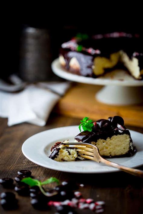 peppermint-pattie-cheesecake-healthy-seasonal image
