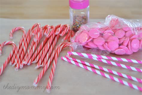 make-chocolate-heart-lollipops-from-candy-canes image